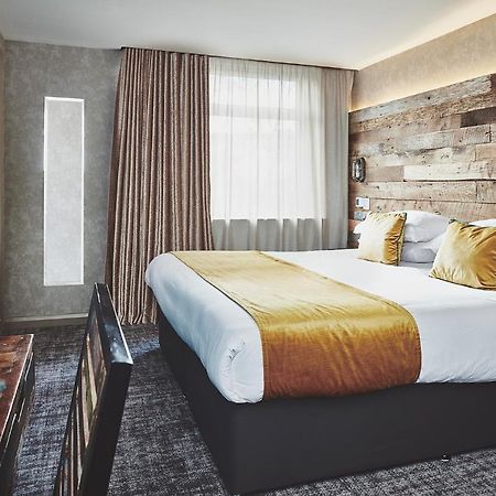 Hotel The Garrison Fort William Esterno foto